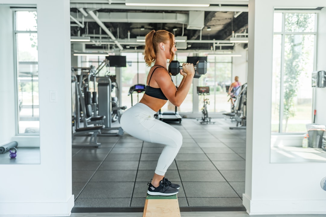 services-03 squats at the gym. If you use the photo please tag me on instagram @klaverflav!